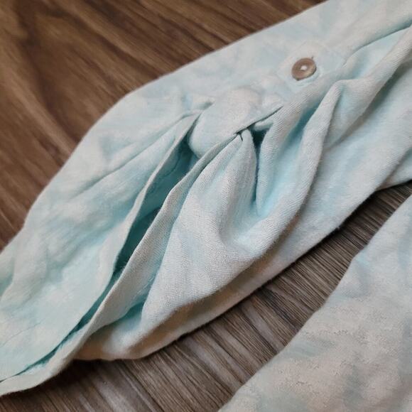 Fresh Produce Womens Geometric Print Shirt M Blue Pale V-neck Roll Tab Casual - Picture 5 of 7